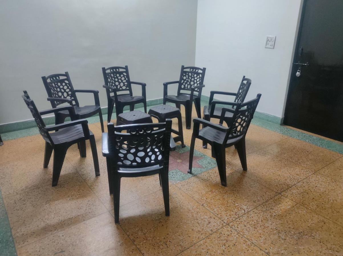Hotel Khubsaras Palace By Chhabra'S آغْرا المظهر الخارجي الصورة