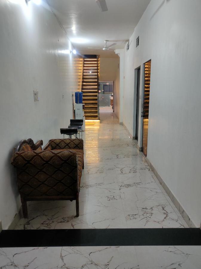 Hotel Khubsaras Palace By Chhabra'S آغْرا المظهر الخارجي الصورة